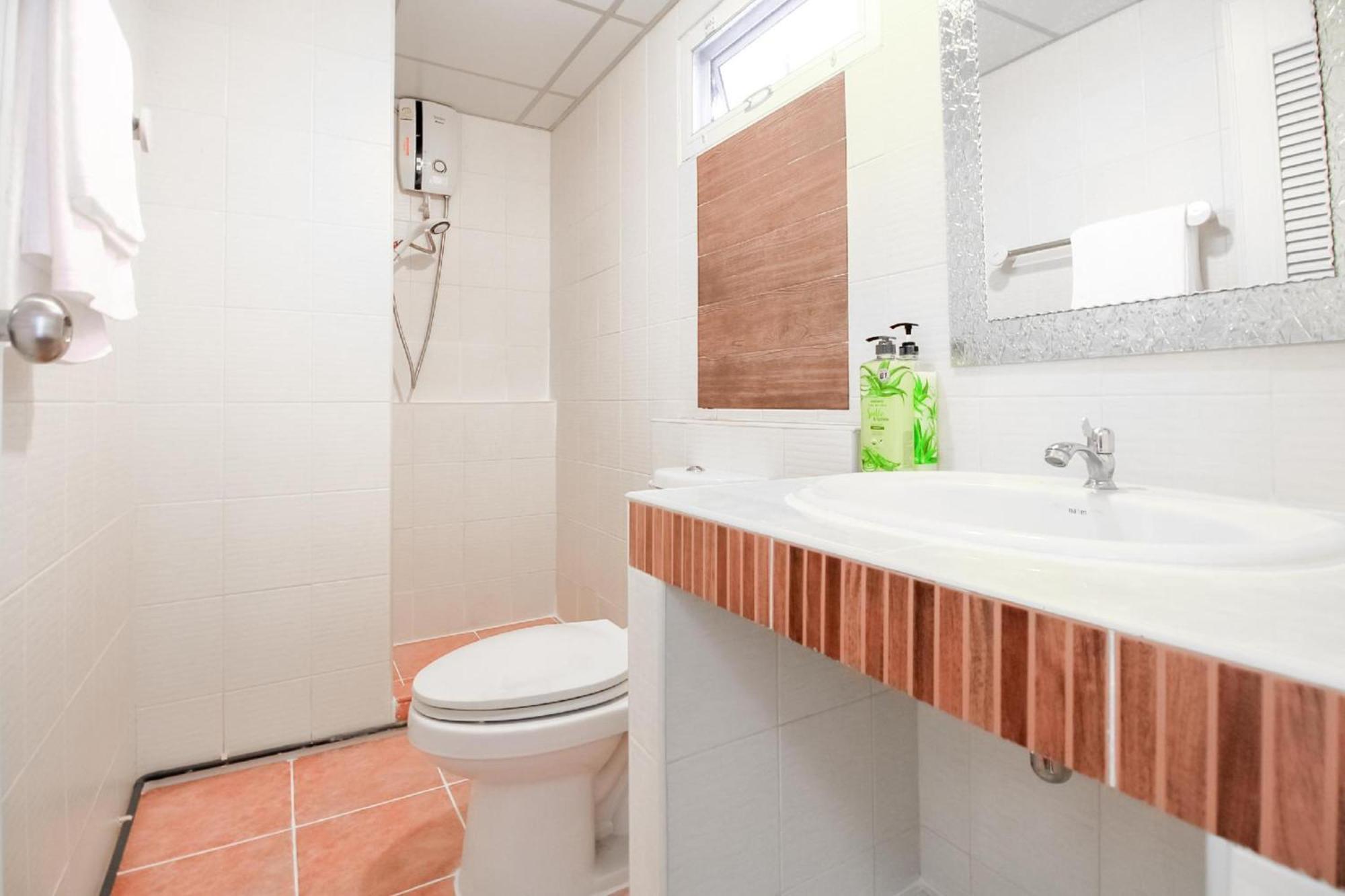 Capital O 411 Grandview Condo 15 Bangkok Eksteriør billede